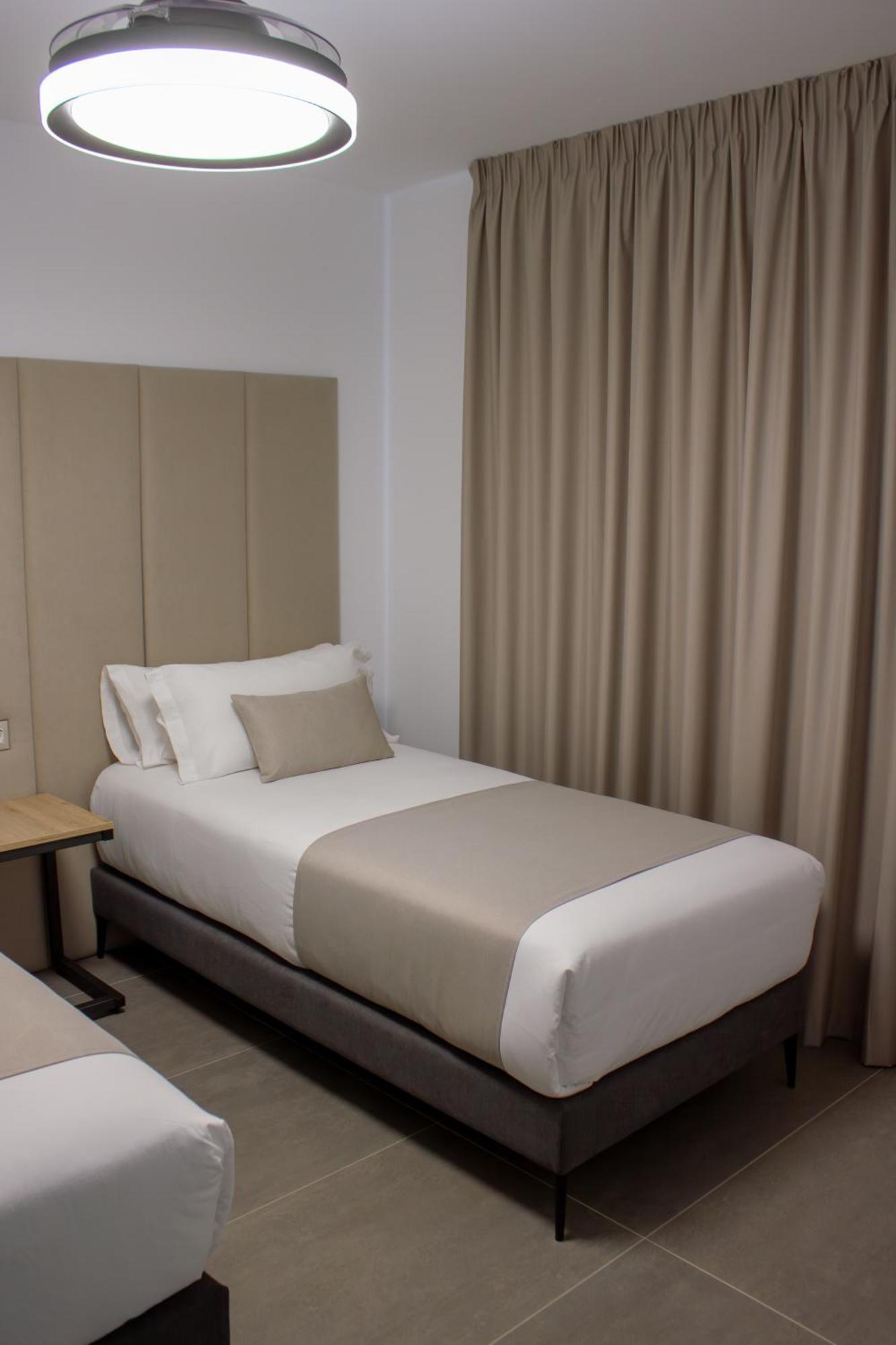 Costa Adeje Garden Aparthotel Playa de las Américas Eksteriør billede