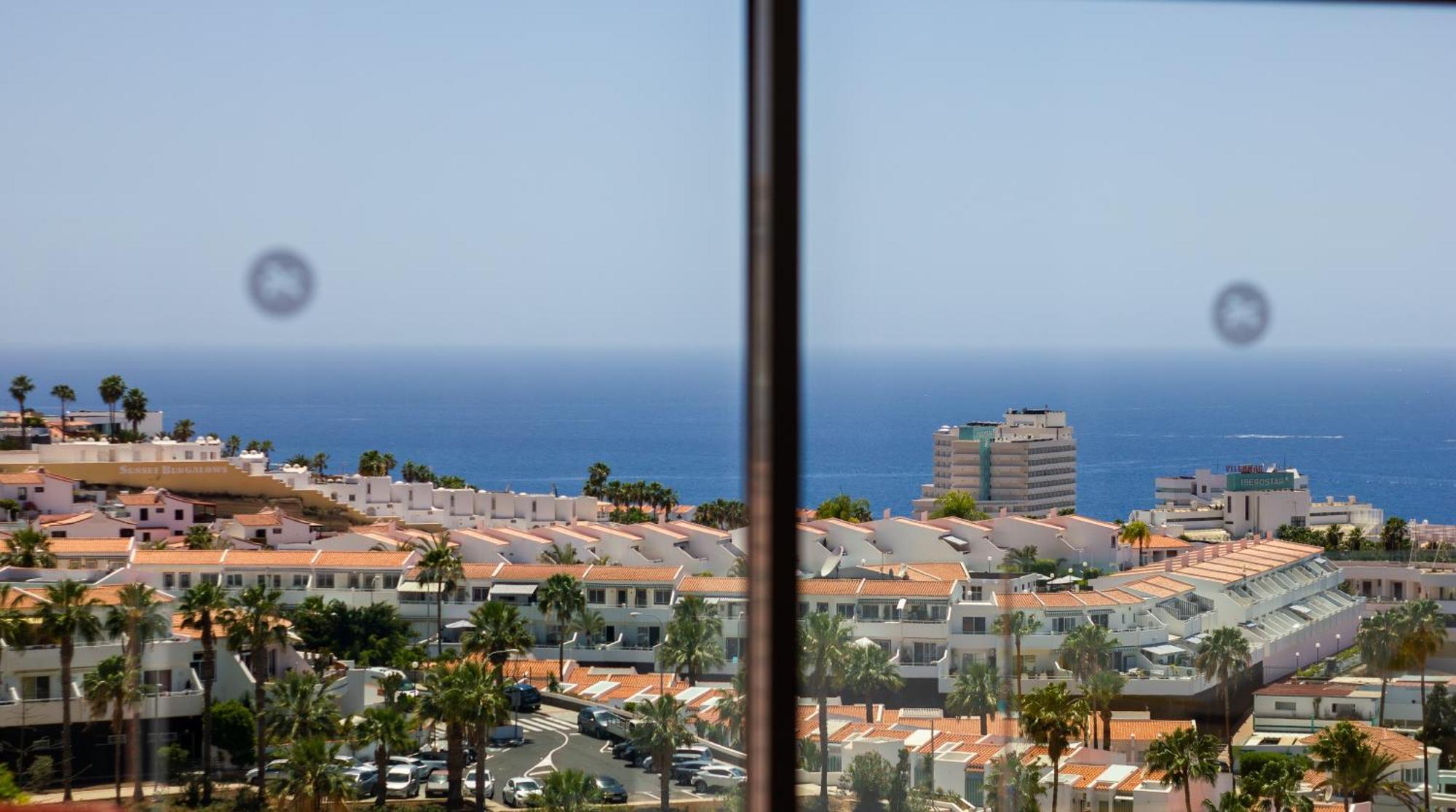 Costa Adeje Garden Aparthotel Playa de las Américas Eksteriør billede