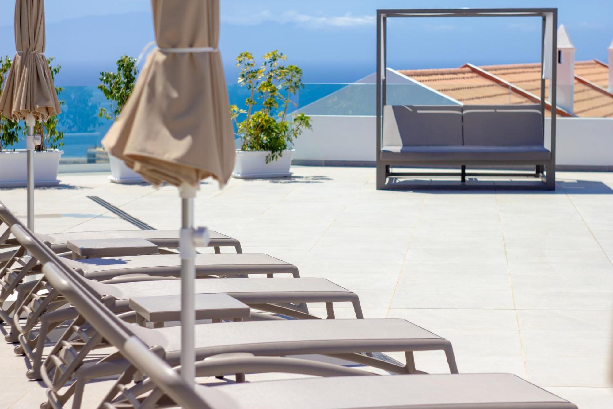 Costa Adeje Garden Aparthotel Playa de las Américas Eksteriør billede