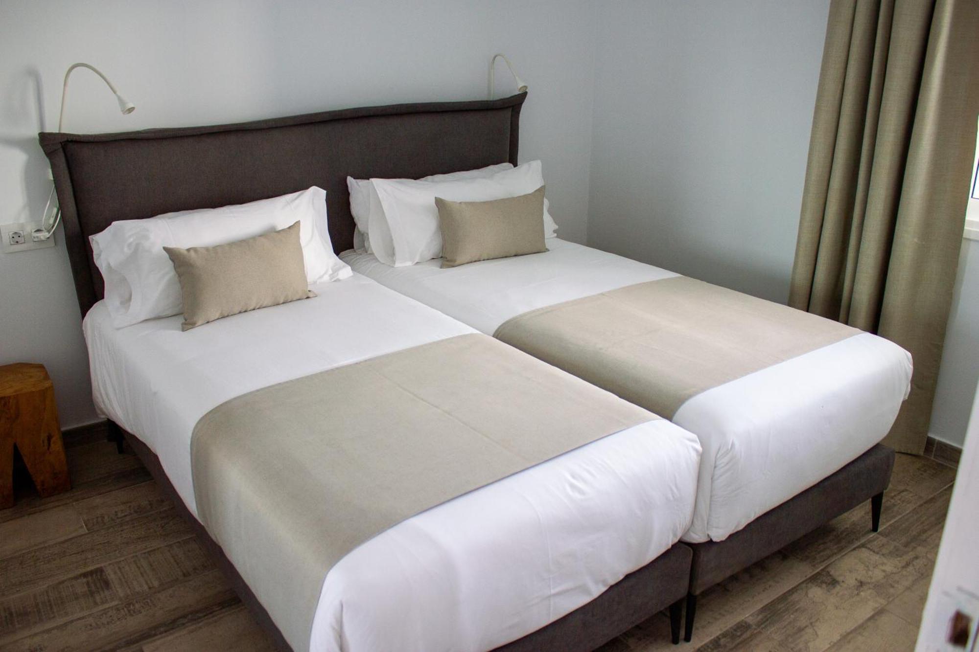 Costa Adeje Garden Aparthotel Playa de las Américas Eksteriør billede