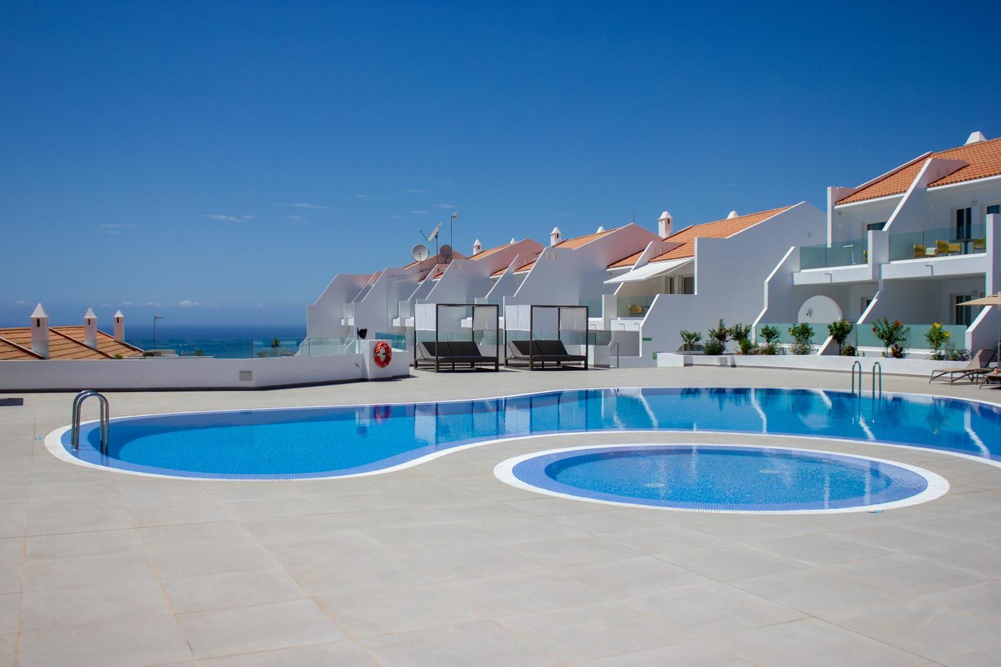 Costa Adeje Garden Aparthotel Playa de las Américas Eksteriør billede