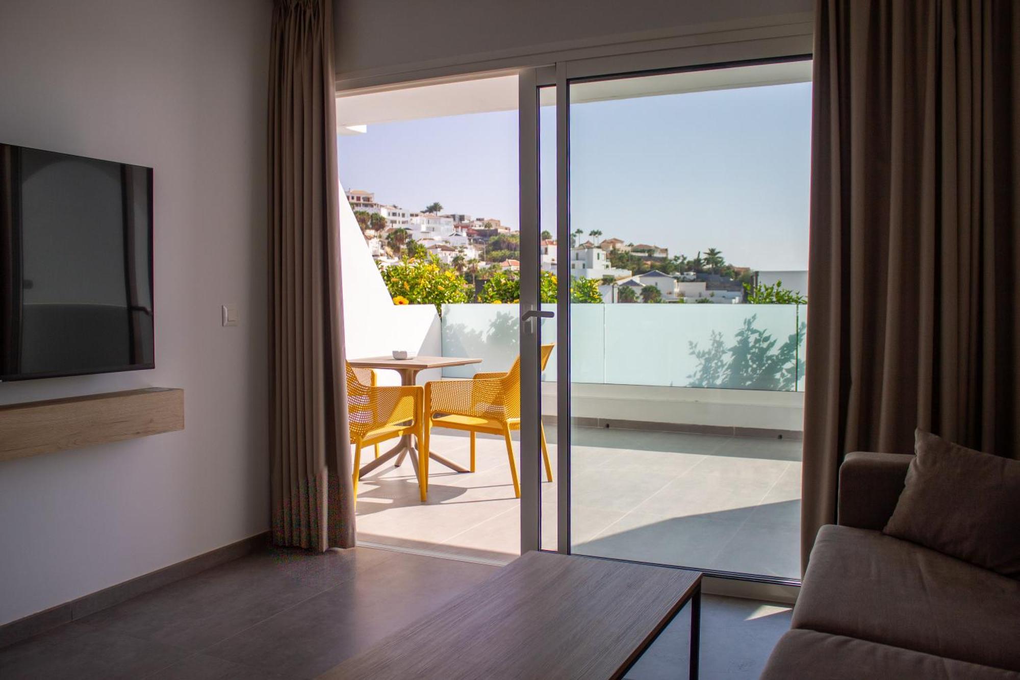 Costa Adeje Garden Aparthotel Playa de las Américas Eksteriør billede