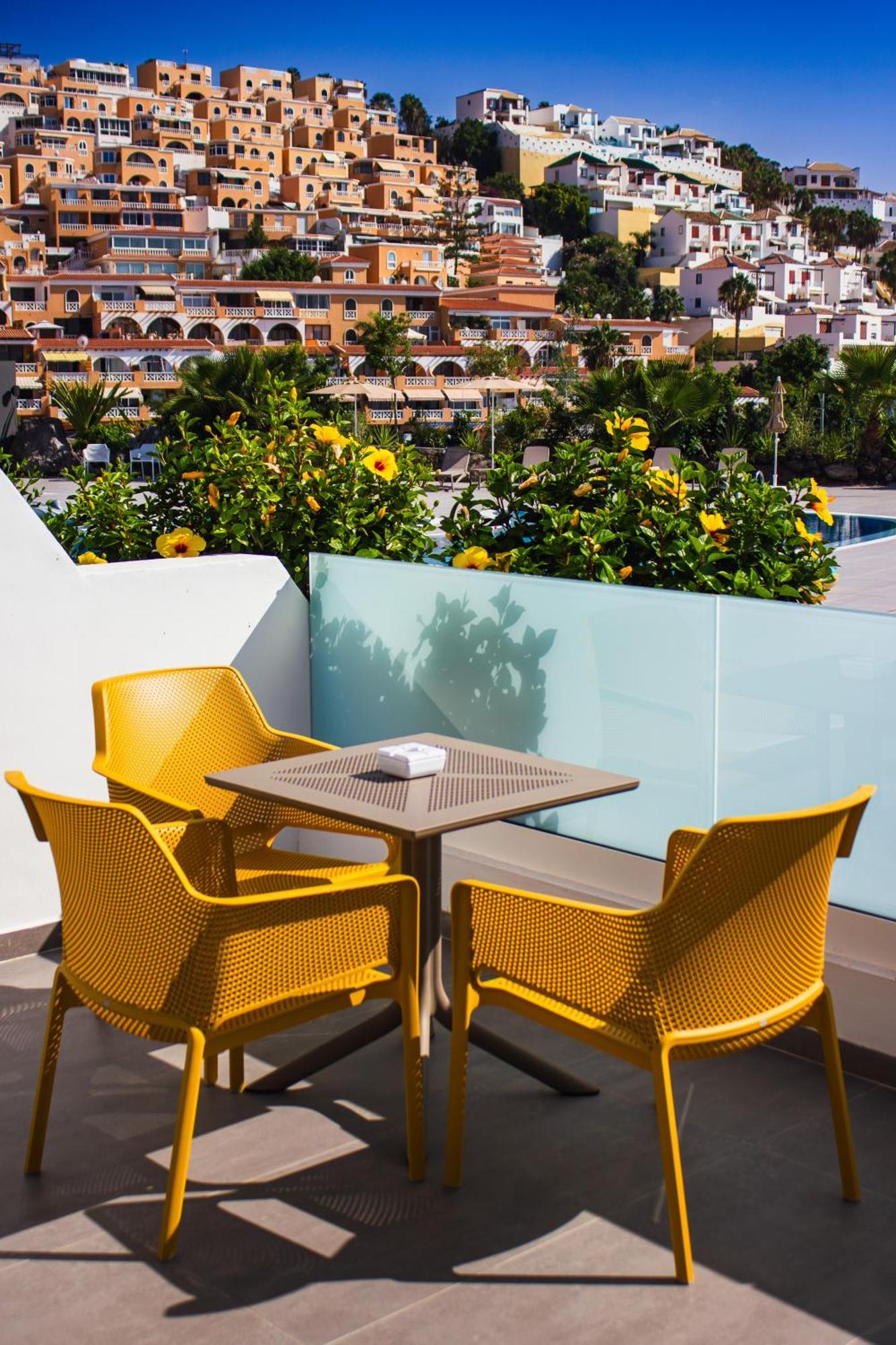 Costa Adeje Garden Aparthotel Playa de las Américas Eksteriør billede